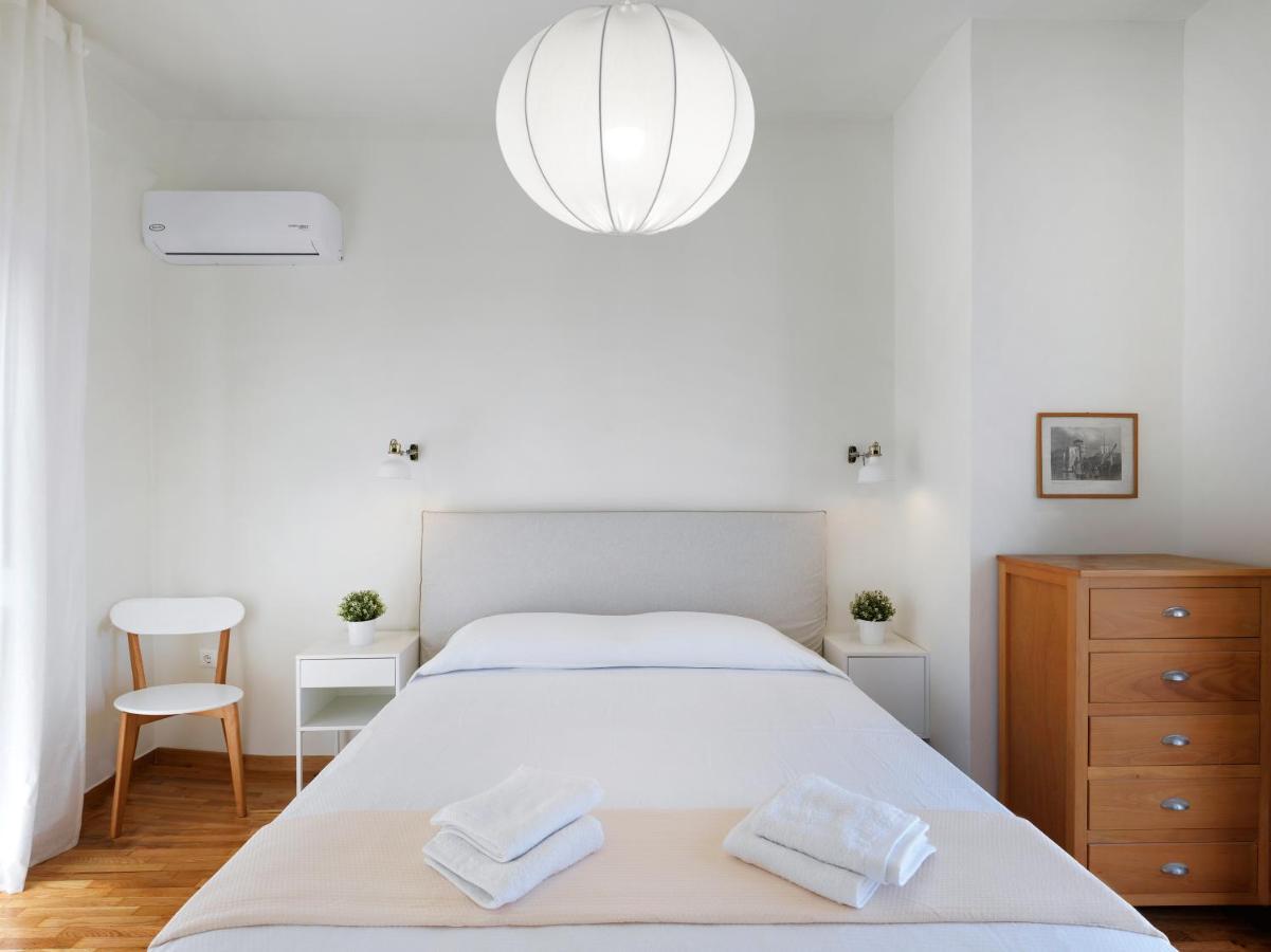 Chalkís Modern Penthouse Overlooking Halkis מראה חיצוני תמונה